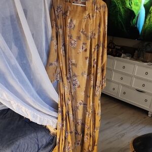 Chic Floral Maxi Dress in Mustard